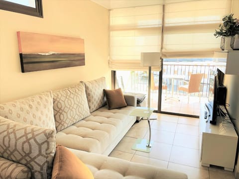 Balcony/Terrace, Living room