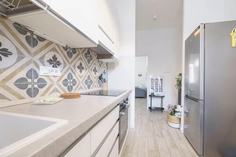 Kitchen or kitchenette, pet friendly, stove