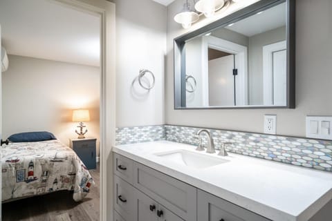 129 Opal Ave A House in Balboa Island