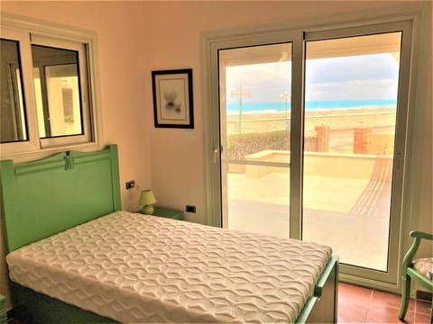 Bed, View (from property/room), Bedroom, Sea view