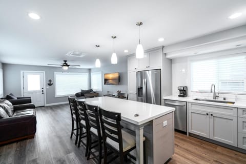 129 Opal Ave A & B House in Balboa Island