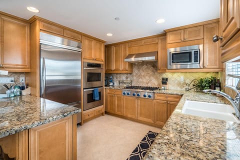 310 and a half Iris Ave House in Corona Del Mar