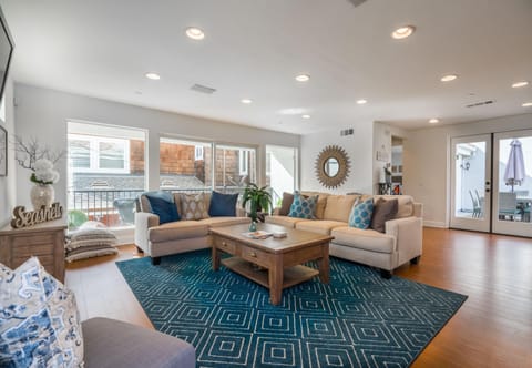 310 and a half Iris Ave House in Corona Del Mar