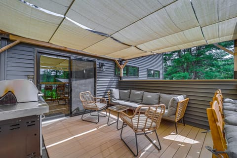 Clam Lake Vacation Rental with Deck and Shared Dock! House in Michigan