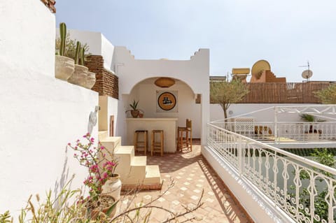 Patio, Lounge or bar