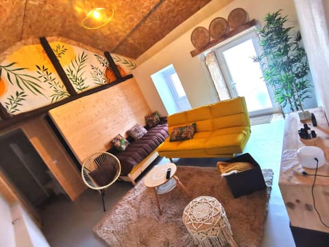 Living room, bunk bed