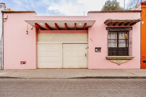 Casa Pina close to Santo Domingo Church House in Oaxaca