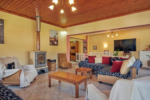 TV and multimedia, Living room, Seating area, flat iron