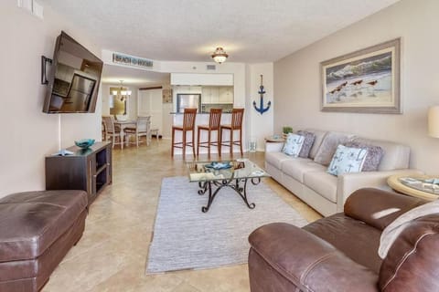 Beach Palms- Unit 102 Apartment hotel in Redington Shores