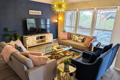 A Pool With A View House in Lago Vista