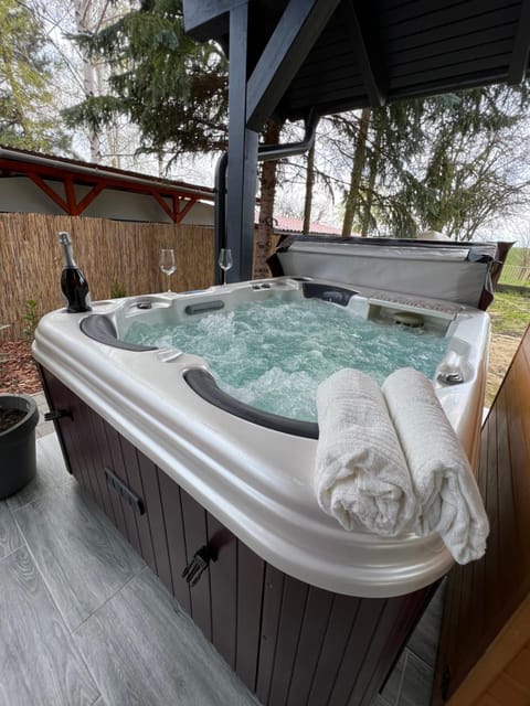 Natural landscape, Hot Tub, Hot Tub, Spa and wellness centre/facilities