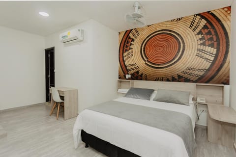 Bed, Photo of the whole room, Bedroom, air conditioner