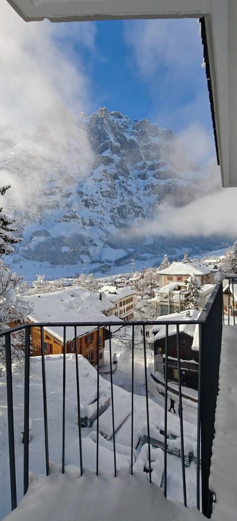 Haus Cristal - 1441m Apartment in Canton of Valais