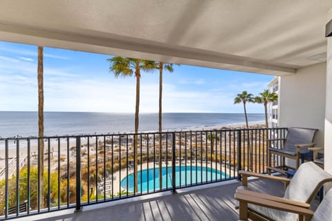 Balcony/Terrace, Swimming pool