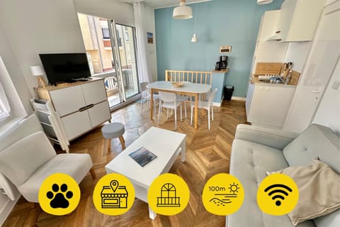 TV and multimedia, Kitchen or kitchenette, Seating area, Dining area