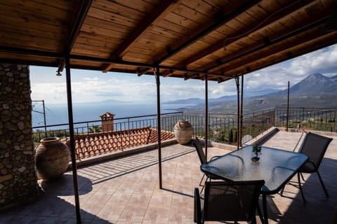 Patio, Day, Natural landscape, View (from property/room), Balcony/Terrace, Living room, Seating area, Dining area, Mountain view, Sea view