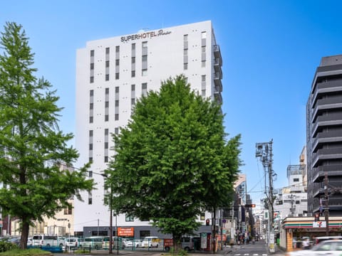 Property building, Day
