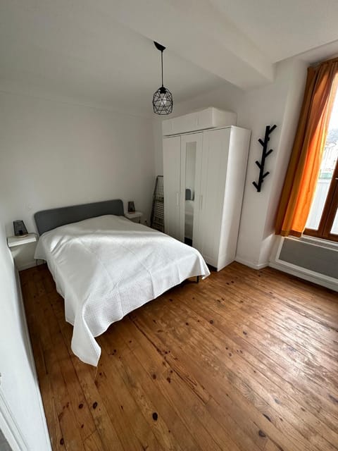 Bed, Bedroom, wardrobe