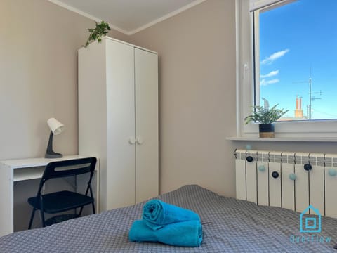 Van Gogh Room - 10 Minutes to Gdańsk Old Town & Sea Vacation rental in Gdansk