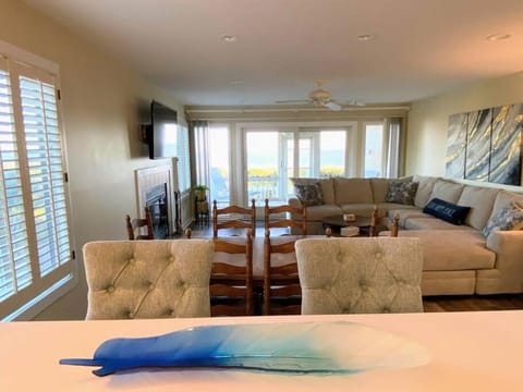Beach Club Villa 29 - Oceanfront Walkout! End Unit! Apartment in Wild Dunes