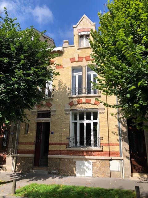 Property building, Facade/entrance, Street view