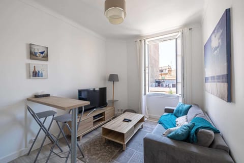 Living room, Seating area, Dining area, Bedroom