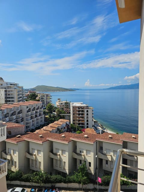 City view, Sea view