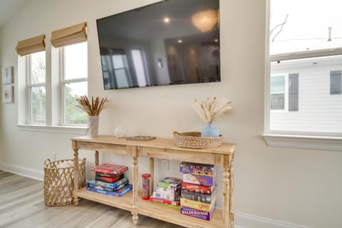 Waveland Vacation Rental with Private Heated Pool House in Waveland