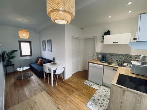 Kitchen or kitchenette, Living room, Dining area