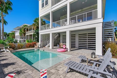E Scape Away House in Destin