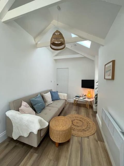 Cosy country getaway, 5 mins from the sea House in England