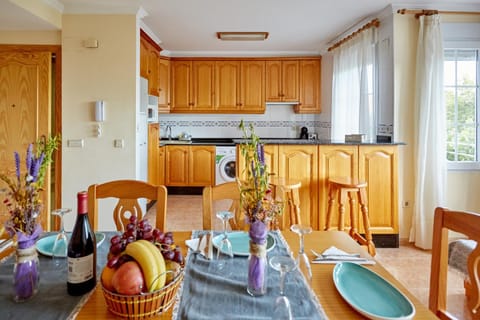Kitchen or kitchenette, Living room, Dining area, pet friendly