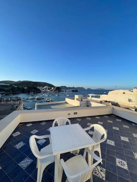 Patio, Day, Natural landscape, View (from property/room), Balcony/Terrace, Dining area, Sea view