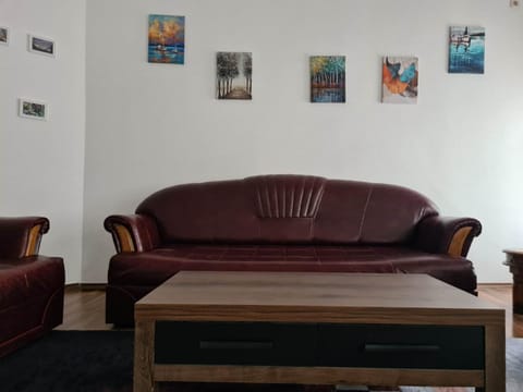 Stan Mostar-Mostovi Apartment in Mostar