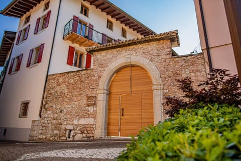 GARDA BALDO APARTMENTS_VIVALDI Apartment in Nago–Torbole