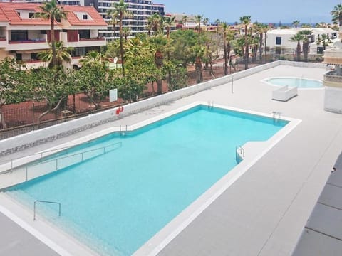 Pool view, Swimming pool, Swimming pool, sunbed