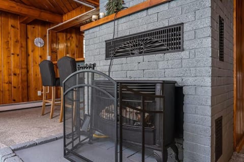 3BR Fife Lake Getaway with Fire Pit & Hot Tub House in Fife Lake