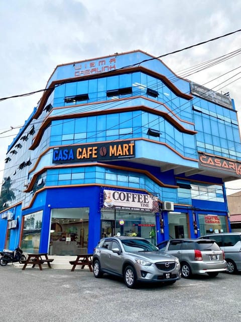 Property building, Restaurant/places to eat, Restaurant/places to eat, Fitness centre/facilities, Street view, Street view, Area and facilities, Parking