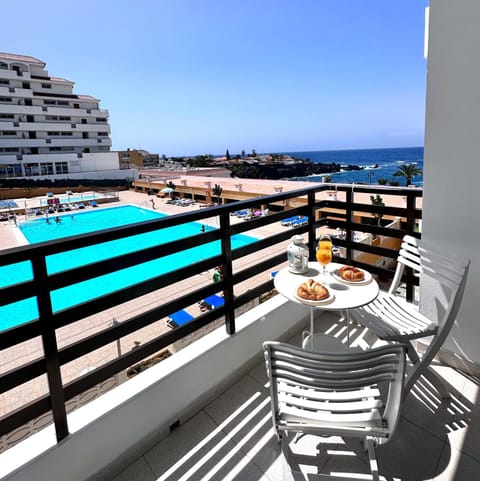 Property building, View (from property/room), Balcony/Terrace, Balcony/Terrace, Pool view, Sea view, Swimming pool, Swimming pool