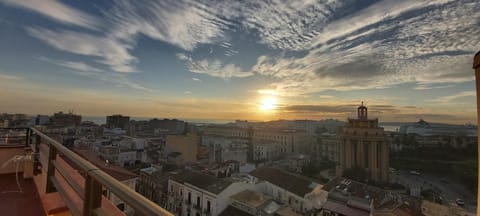 City view, Sea view, Sunrise