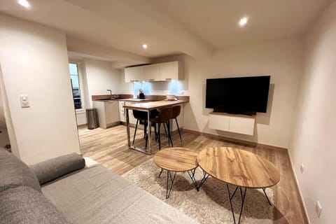 Kitchen or kitchenette, Living room, Dining area