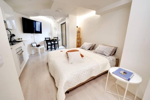 Upea yksiö+parveke. Ihastu, parhaalla paikalla. Apartment in Finland