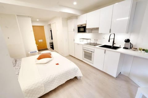 Upea yksiö+parveke. Ihastu, parhaalla paikalla. Apartment in Finland