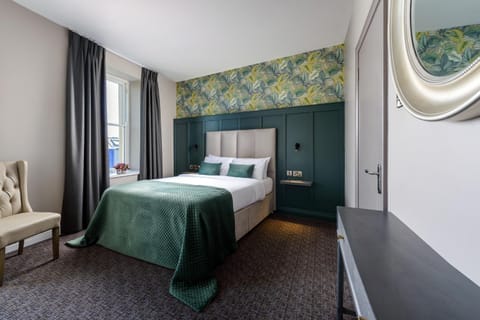 Pv Fallons Hotel in Longford