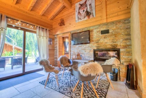 Anna - Chalet - BO Immobilier- Châtel -Reduced prices on ski passes Châtel & Portes du Soleil Chalet in Châtel