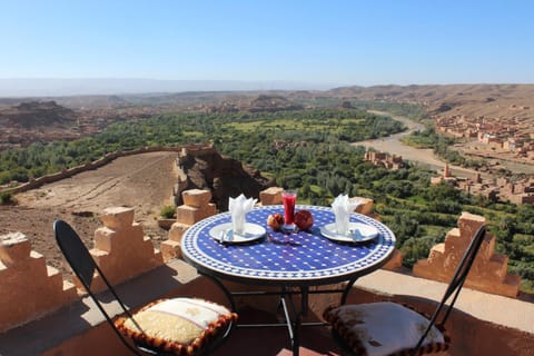 Garden, Balcony/Terrace, Balcony/Terrace, Banquet/Function facilities, City view, Landmark view, Mountain view, River view, Quiet street view
