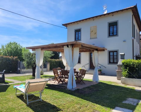 Property building, Garden view