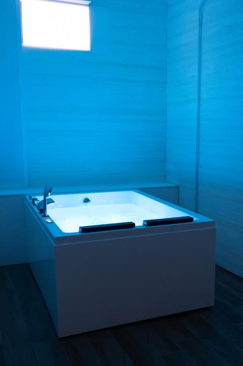 Hot Tub, Bathroom, Bath