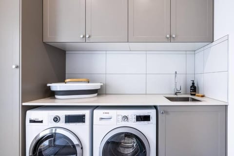 The Lookout Bay of Fires House in Binalong Bay