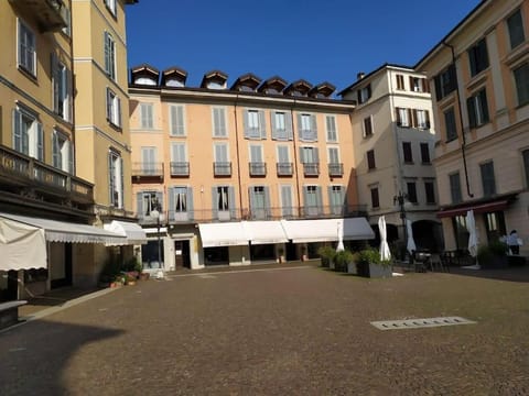 Appartamento Le Rondini nel centro di Intra Apartment in Intra